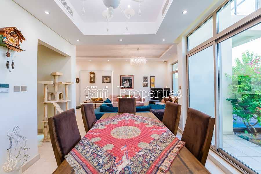 12 Perfect Family Home Bright Spacious townhouse