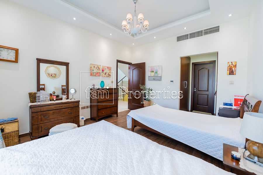18 Perfect Family Home Bright Spacious townhouse