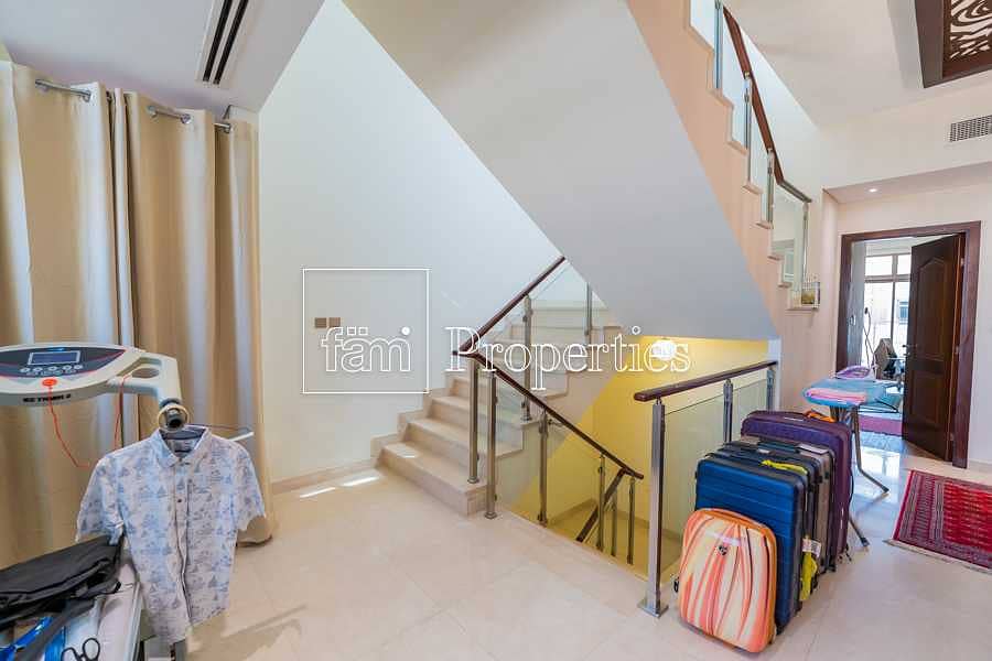 14 Perfect Family Home Bright Spacious townhouse