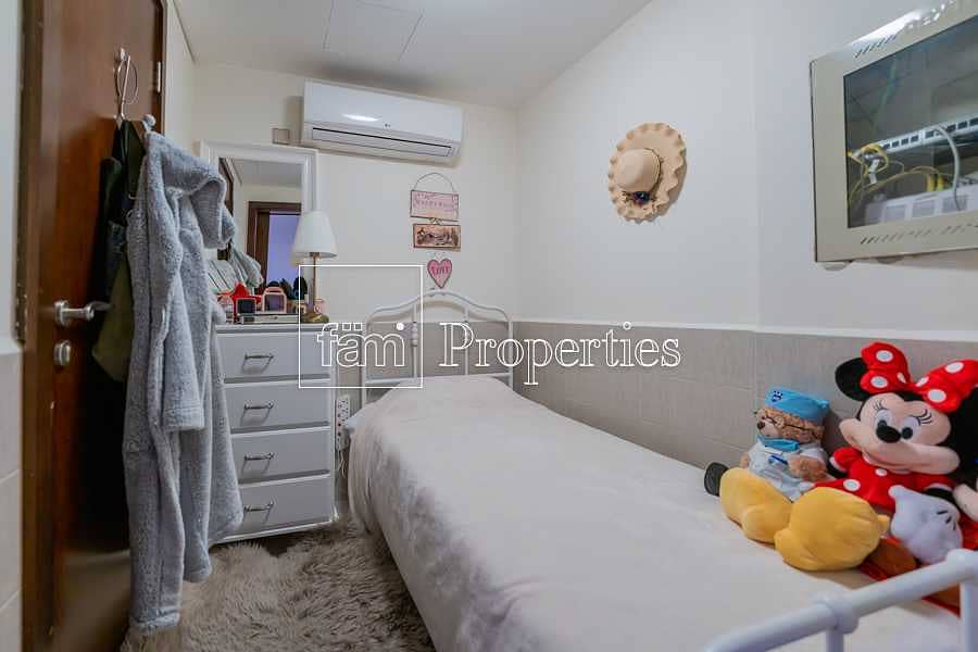 19 Perfect Family Home Bright Spacious townhouse
