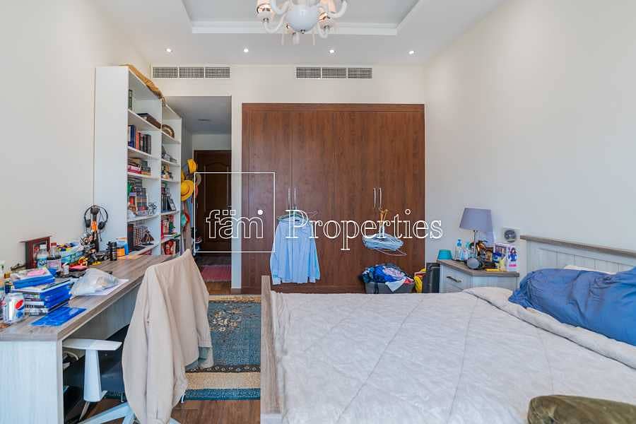 22 Perfect Family Home Bright Spacious townhouse