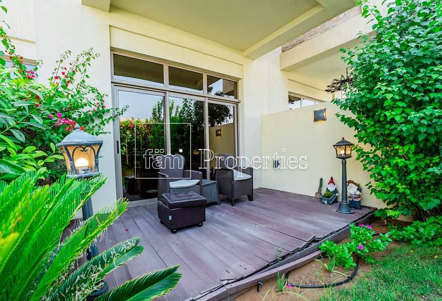 10 Perfect Family Home Bright Spacious townhouse