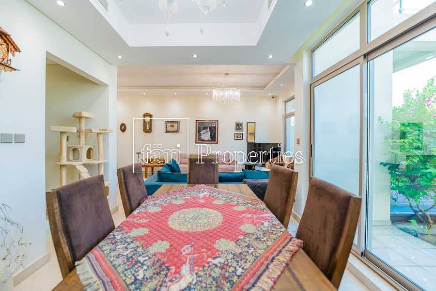 35 Perfect Family Home Bright Spacious townhouse