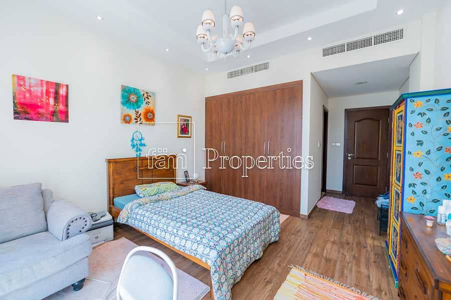 48 Perfect Family Home Bright Spacious townhouse