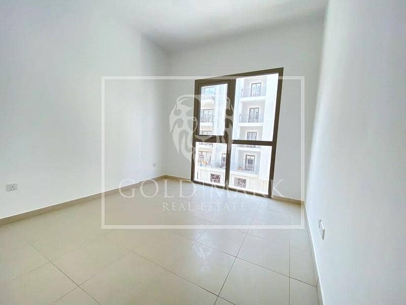 10 Stunning Unit | Spacious Rooms | Call for Viewing