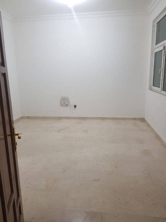 Spacious and Very Nice 2BHK 2BATH Free Parking CentralAC in Mushrif for 85,000/Yearly!