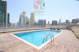 Spacious two bedroom with parking in Marina