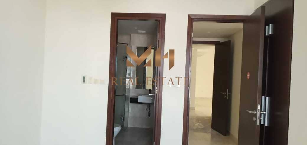 12 Spacious 3 BHK | Ready to Move in | Prime Location