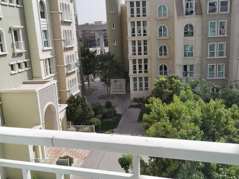 3 SPECIOUS 1BR NEXT TO METRO AND CARREFOUR