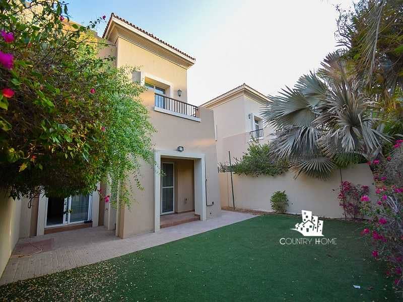 Spacious Living | Single Row | Close to Park