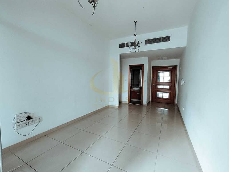 6 Next to Metro  Station | Unfurnished  | 1 Bedroom