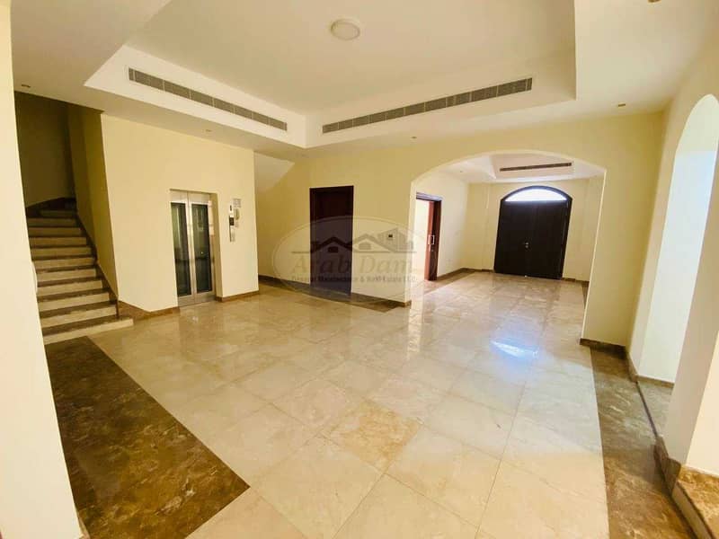 4 Super Nice Villa for Rent with Six(6) Masters rooms | Wide Parking Space | Well maintained | Good location