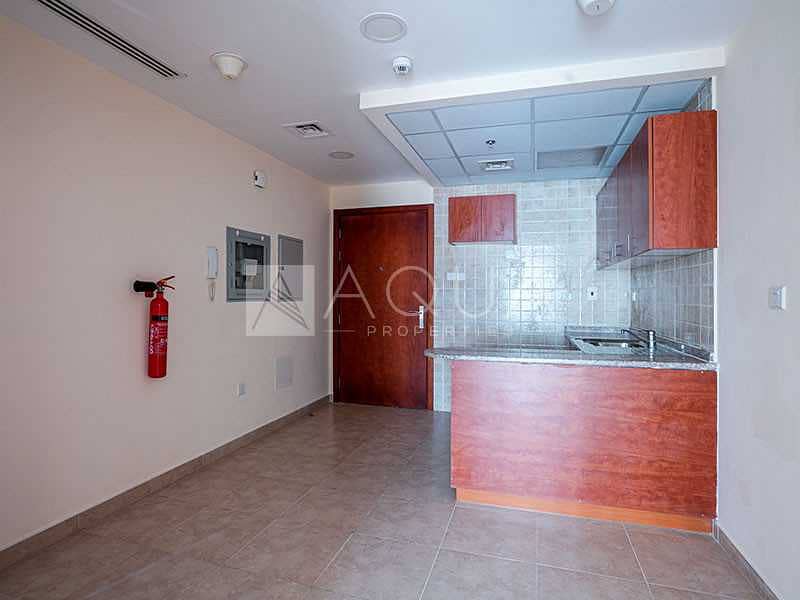 4 AVAILABLE 24th OCT | UNFURNISHED | HIGH FLOOR