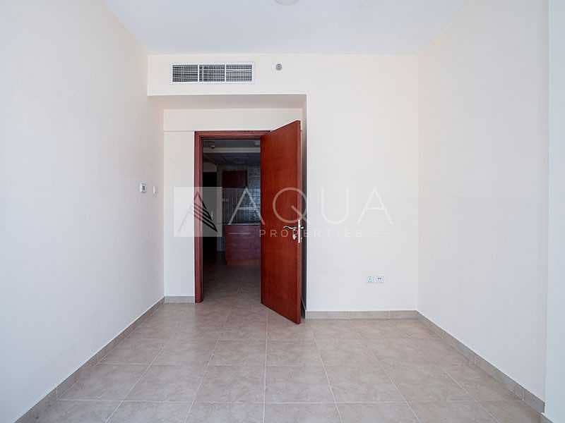 5 AVAILABLE 24th OCT | UNFURNISHED | HIGH FLOOR