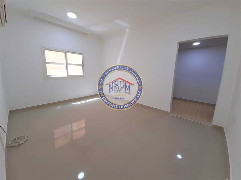 No Commission | Beautiful Studio | 1-Month Free! No Commission | Beautiful Studio | 1-Month Free!