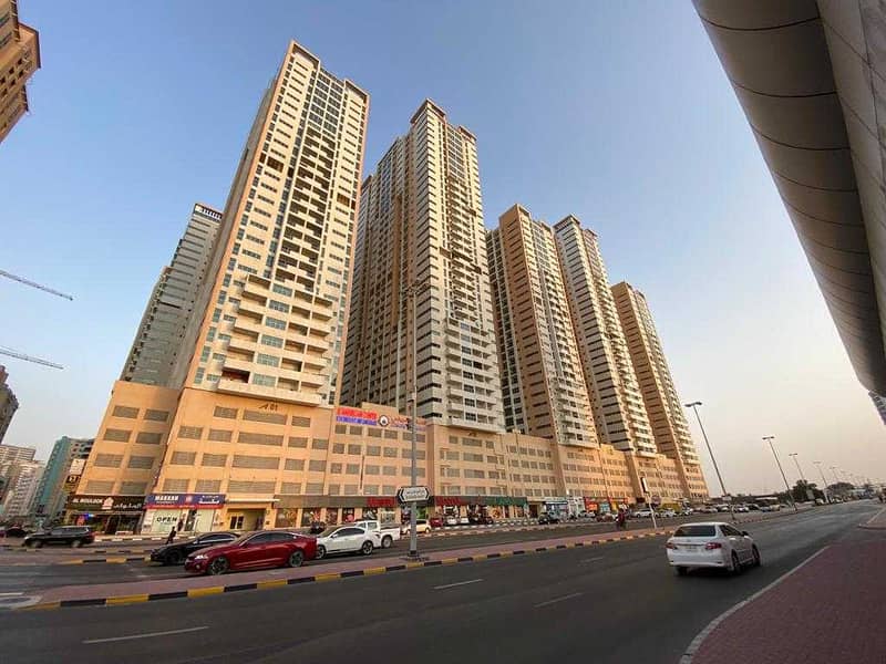 1bhk  sea view with car parking for rent in Ajman one towers