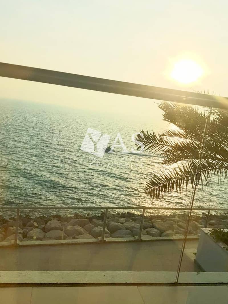 15 Beachfront | Duplex Apartment | Open Sea View