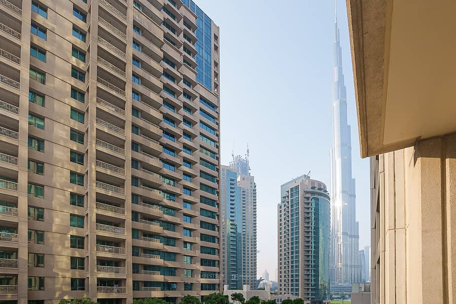 Spacious 1 Bedroom Plus Study | Burj Khalifa View