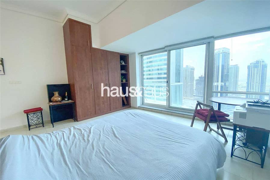 5 High Floor | Lake View | Furnished | Metro Access