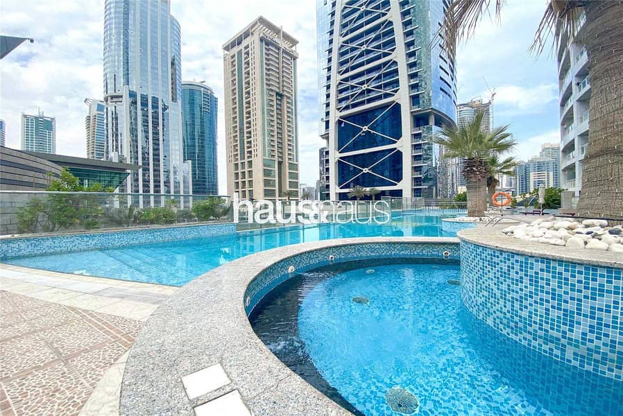14 High Floor | Lake View | Furnished | Metro Access