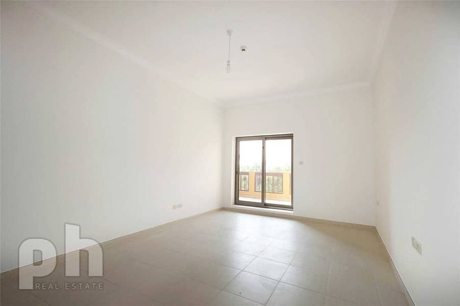 6 Unfurnished | New Kitchen | Modern |