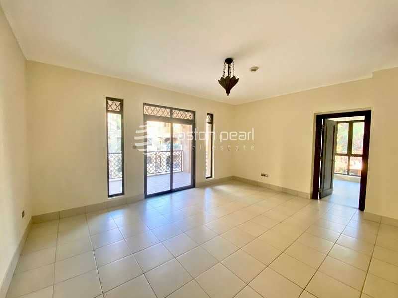 6 Vacant 1 Bedroom | Large Layout | Well Maintained