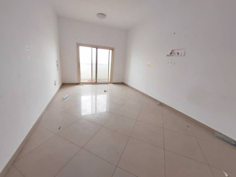 13 Elegant Studio With Balcony In Muwailih Sharjah