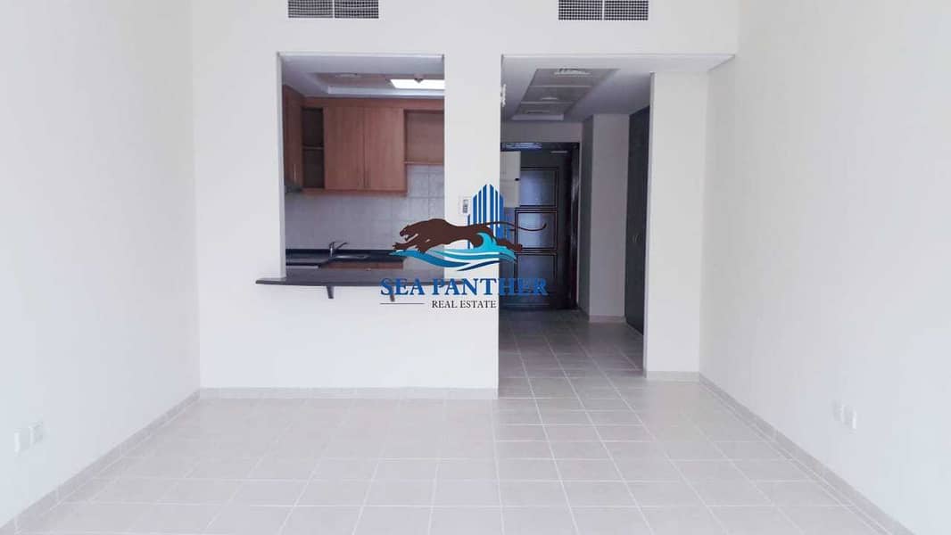 XXL STUDIO WITH BALCONY | 23K ONLY BY 4 CHEQUES