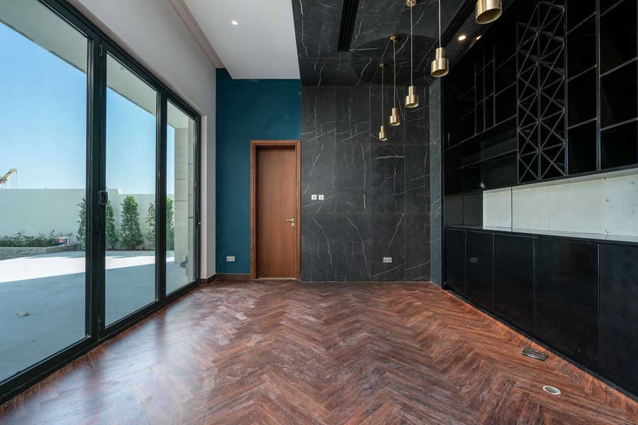 6 One of Dubai's Most Beautiful Contemporary Villas