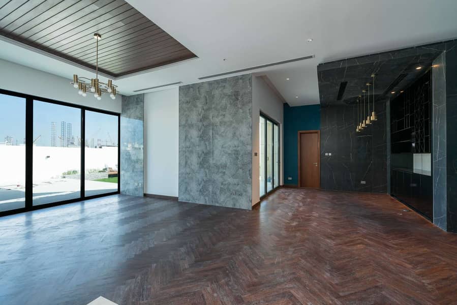 7 One of Dubai's Most Beautiful Contemporary Villas