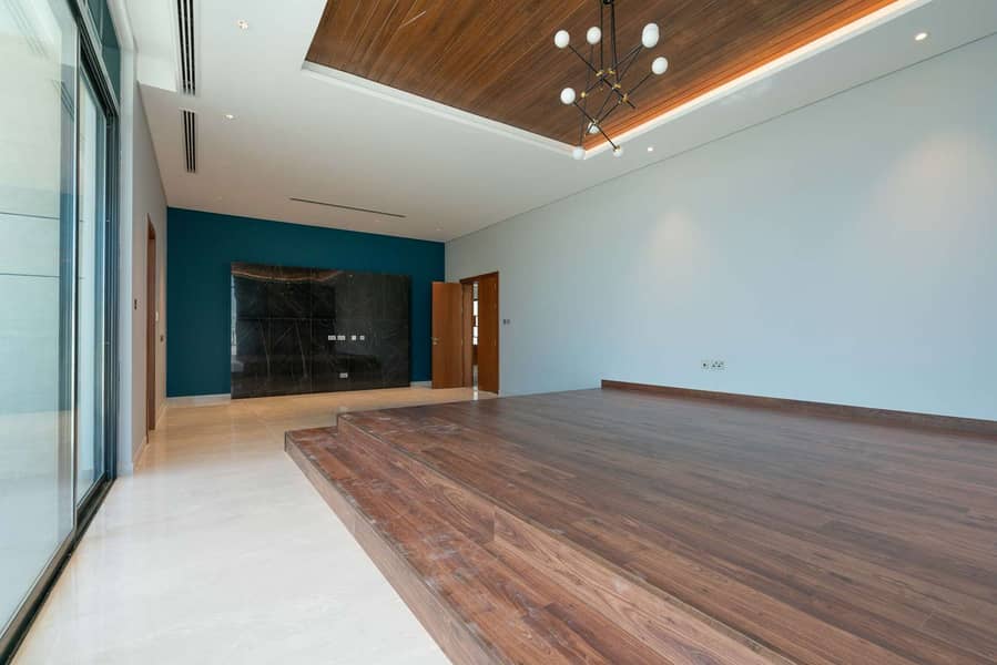 14 One of Dubai's Most Beautiful Contemporary Villas