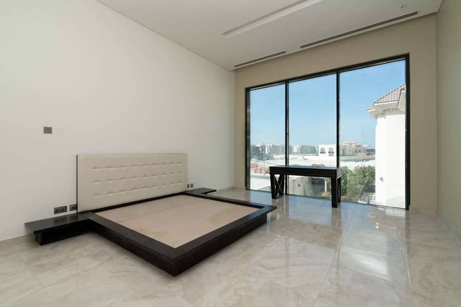 20 One of Dubai's Most Beautiful Contemporary Villas