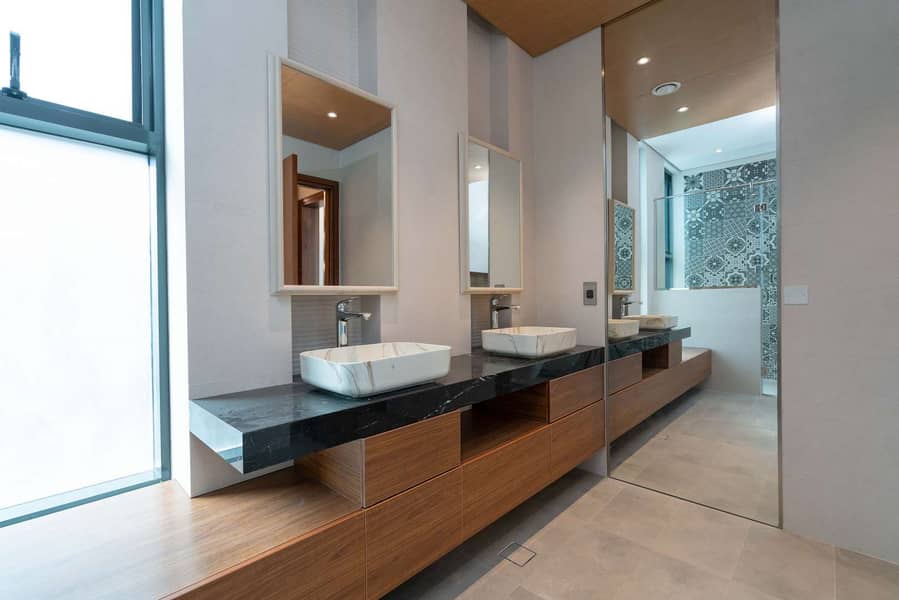 21 One of Dubai's Most Beautiful Contemporary Villas