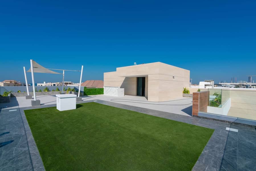 30 One of Dubai's Most Beautiful Contemporary Villas