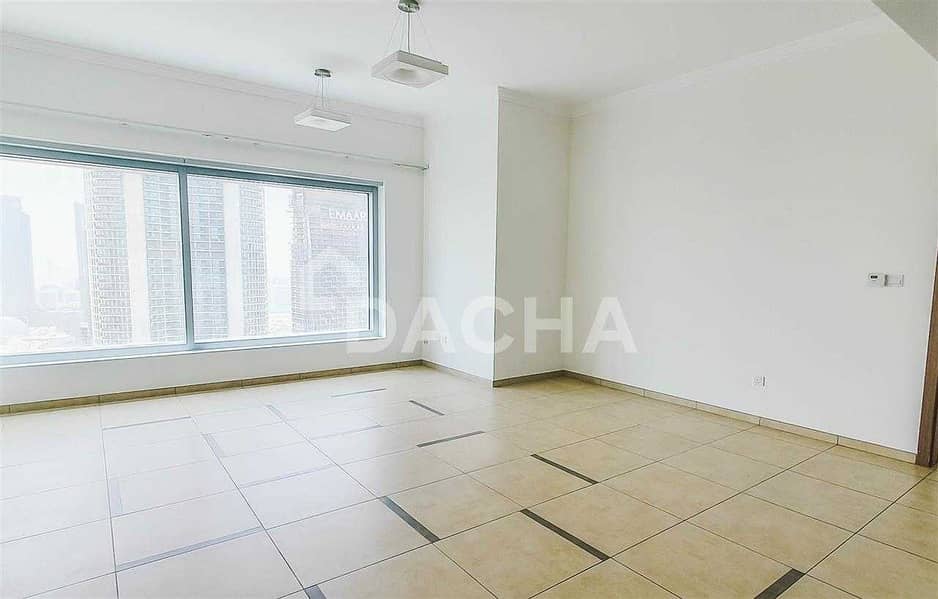 5 Unfurnished/ Close to Metro / Chiller Free