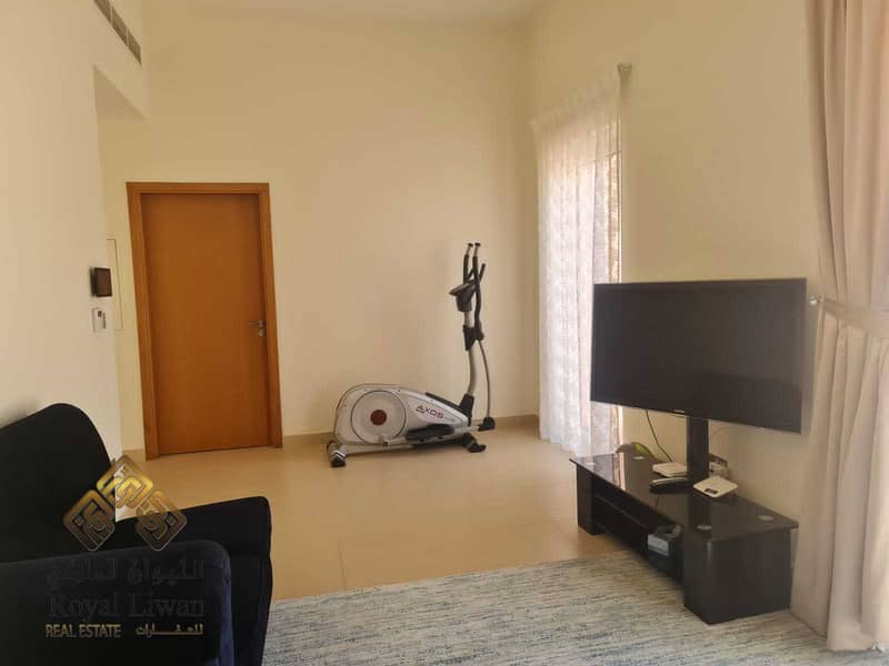 8 s Stand Alone villa for Rent