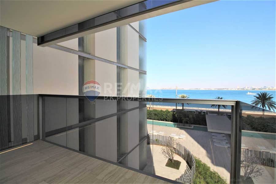2 Sophisticated Serene Living | 3 Beds | Seaview