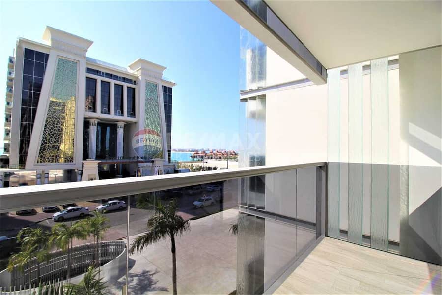 13 Sophisticated Serene Living | 3 Beds | Seaview
