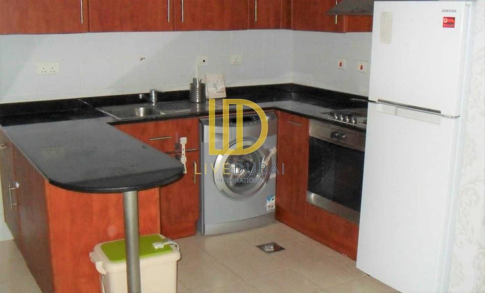 6 AJ | Lake View | Fully Furnished with Equipped kitchen | Mid Floor | Next to Metro | W/Balcony | 1 Covered Parking