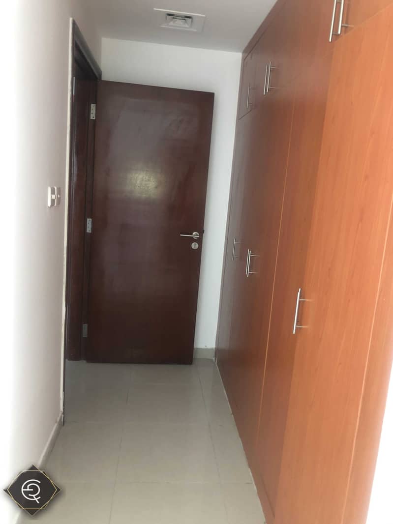 5 freshly maintained 2+maid with lake view high floor