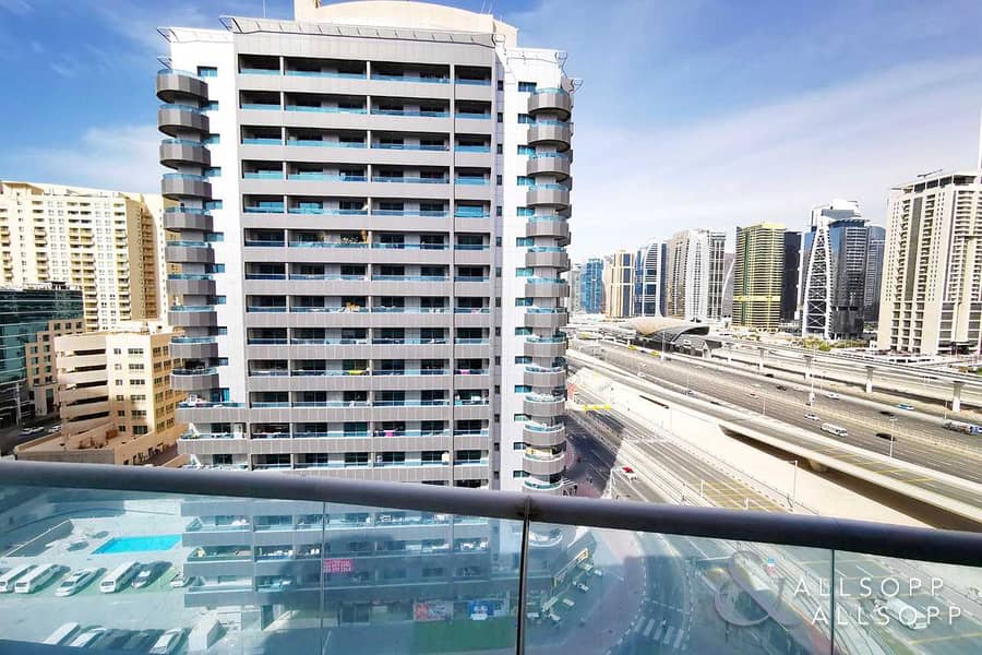 7 2 Bedrooms | Balconies | Fully Furnished