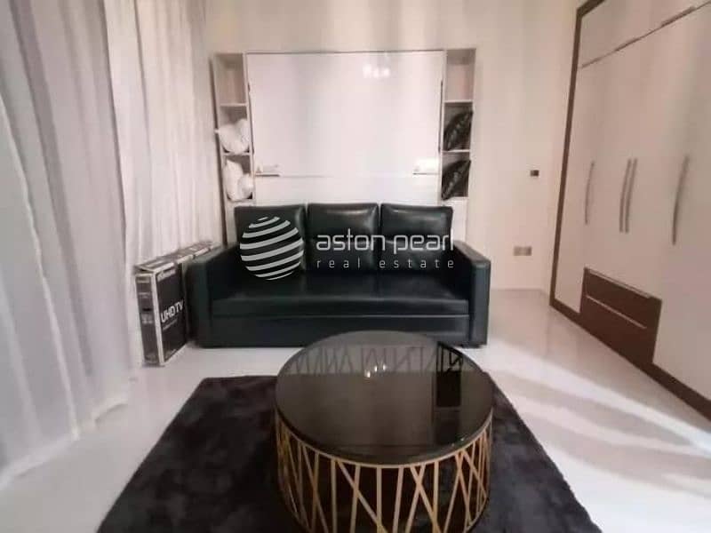 6 Modern Studio Brand New Fully Furnished in Miraclz