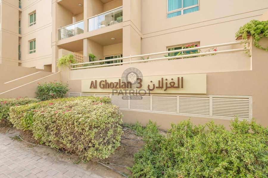10 EXCLUSIVE AMAZING 1BR WELL MAINTAINED UNIT IN GREENS POOL VIEW