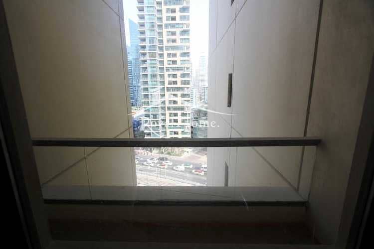 2 Spacious 1BR Unfurnished | Marina View | Low Floor