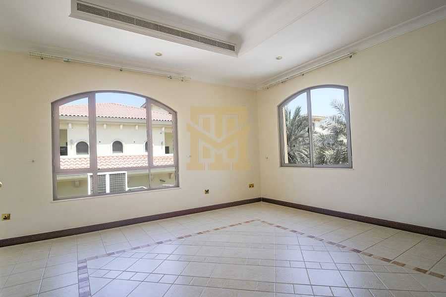 5 Luxury Villa| Well Maintained| Unfurnished| Ready to Move