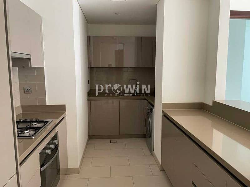 11 NO COMMISSION 2 BED Apt | BEST VIEW| Fitted Kitchen | DISTRESS