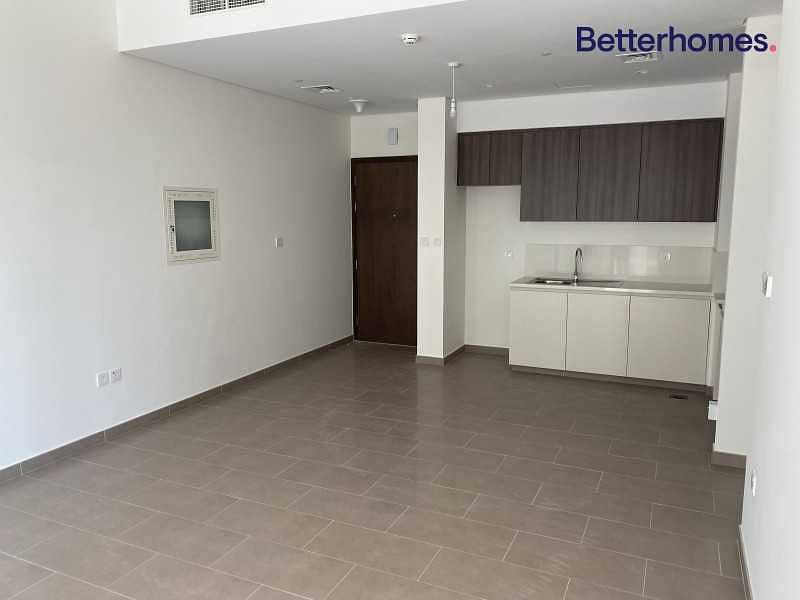 2 Brand New apartment | Pool View | Chiller Free