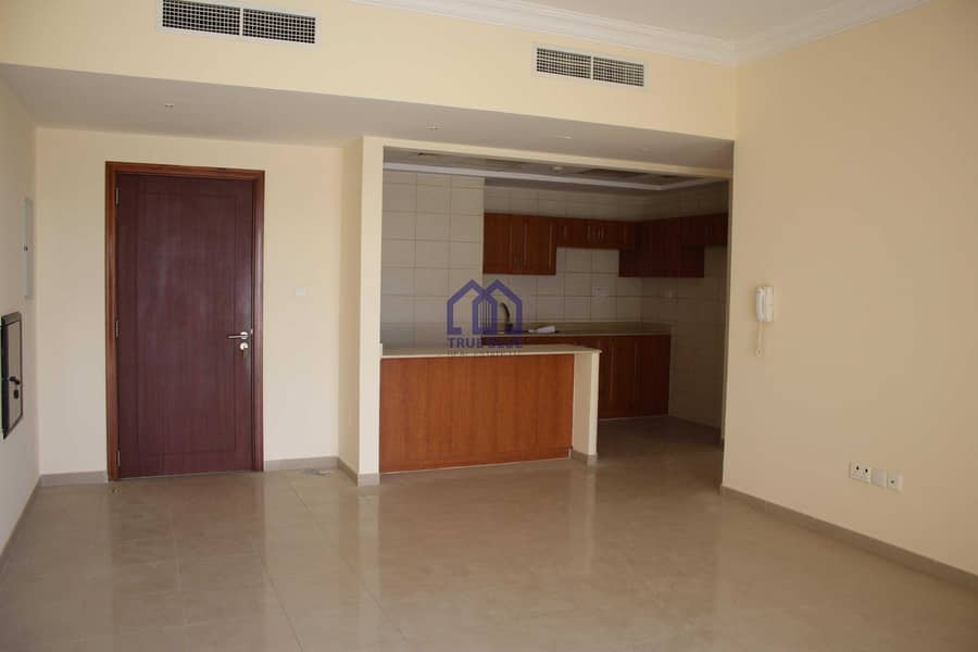 8 2BR Spacious Unfurnished Marina Apartment For Rent