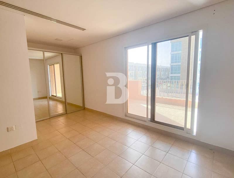 10 Huge Garden | 3Bedroom | Spacious Townhouse