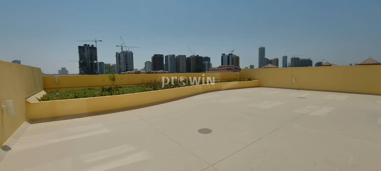 Beautiful Two   BR with Huge Terrace 5 Minutes away from Circle Mall